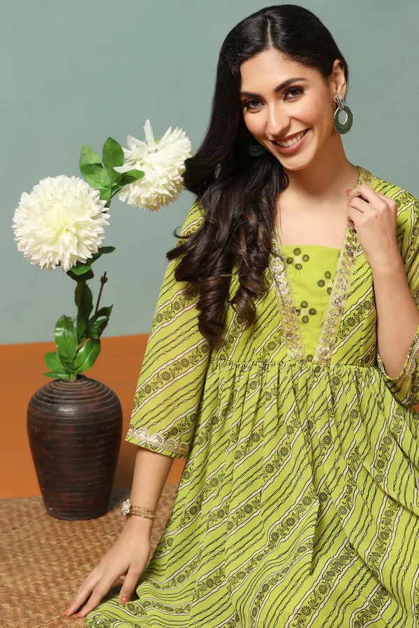 Parrot_Georgette_Printed_Kurta_With_Palazzo_Set_For_Women