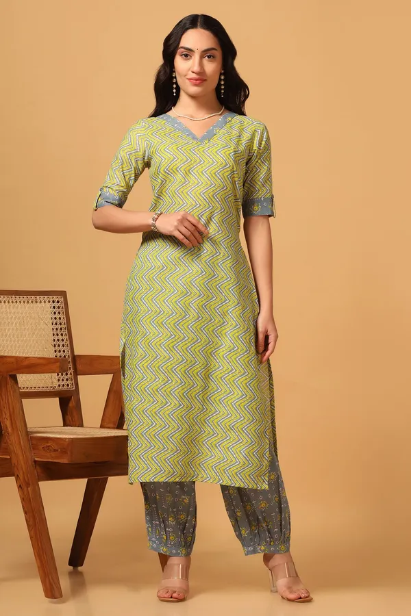Yellow_Cotton_Chevron_Printed_Kurta_With_Pant_Set
