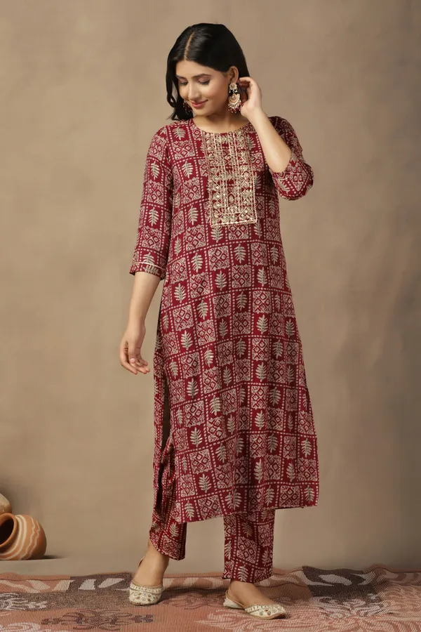 Maroon_Cotton_Blend_Ankle_Length_Kurta_Pant_Suit_Set