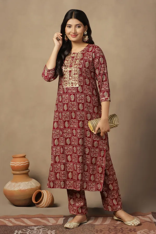 Maroon_Cotton_Blend_Ankle_Length_Kurta_Pant_Suit_Set