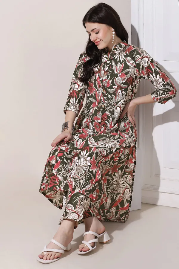Green_Muslin_Floral_Printed_Kurta_With_Trouser_Set_For_Women