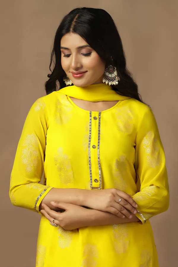 Yellow_Georgette_Regular_Floral_Printed_Kurta_And_Sharara_With_Dupatta_Set_For_Women
