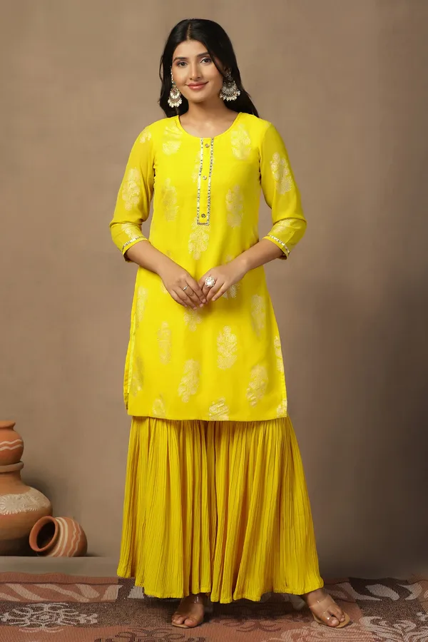 Yellow_Georgette_Regular_Floral_Printed_Kurta_And_Sharara_With_Dupatta_Set_For_Women