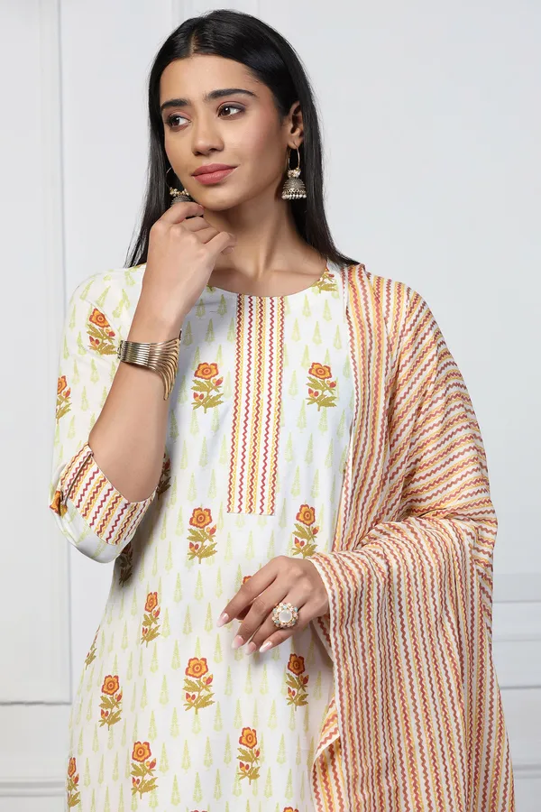 Off_White_Cotton_Floral_Printed_Calf_Length_Kurta_And_Pant_With_Dupatta_Set