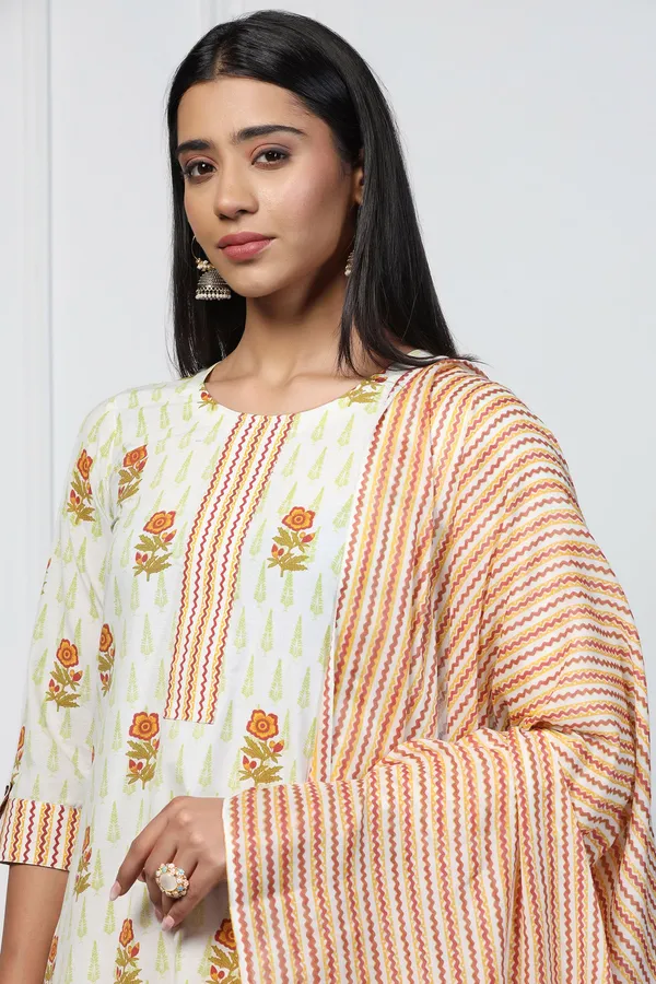Off_White_Cotton_Floral_Printed_Calf_Length_Kurta_And_Pant_With_Dupatta_Set