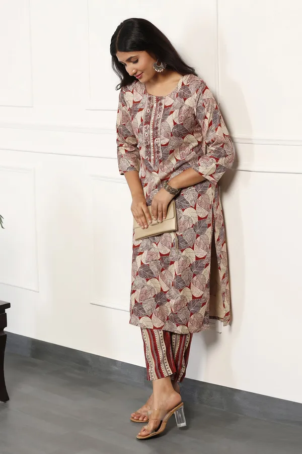 Maroon_Cotton_Floral_Printed_Calf_Length_Kurta_With_Pant_Set