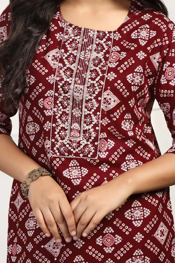 Maroon_Cotton_All-Over_Printed_Calf_Length_Kurta_With_Pant_Set