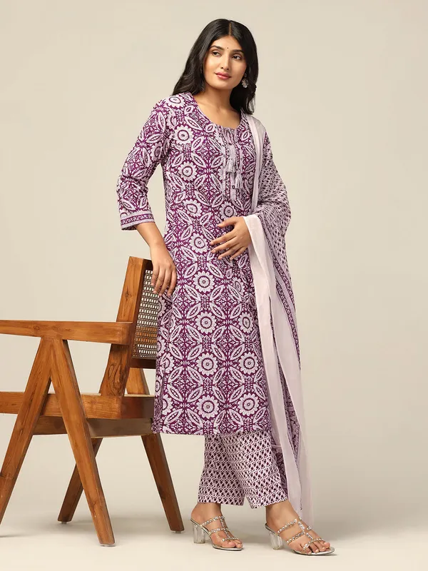 Purple_Cotton_Floral_Printed_Calf_Length_Kurta_And_Pant_With_Dupatta_Set