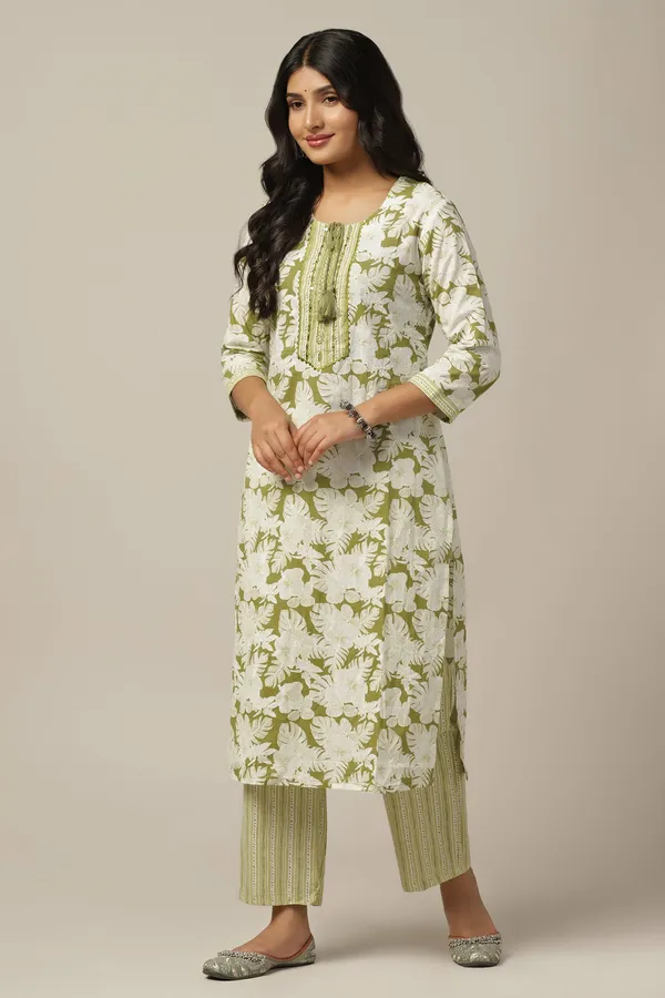 Pista_Cotton_All-Over_Printed_Calf_Length_Kurta_With_Pant_Set