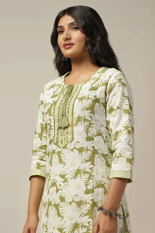 Pista_Cotton_All-Over_Printed_Calf_Length_Kurta_With_Pant_Set