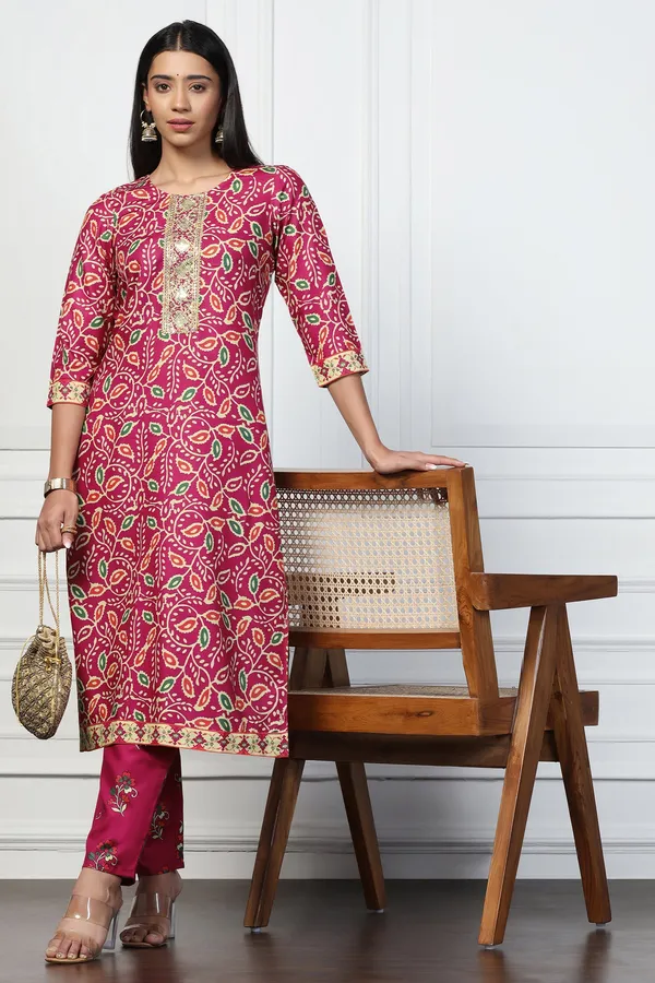 Magenta_Rayon_Slub_Floral_Printed_Calf_Length_Kurta_With_Trouser_Set_For_Women