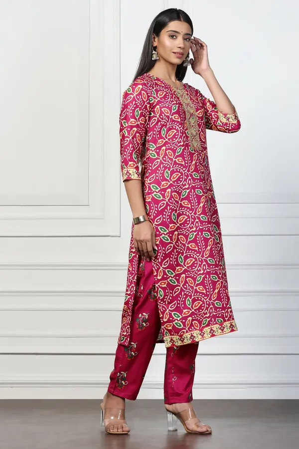 Magenta_Rayon_Slub_Floral_Printed_Calf_Length_Kurta_With_Trouser_Set_For_Women