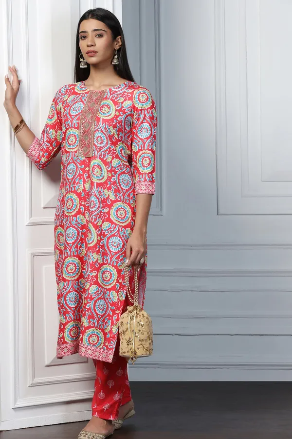 Red_Rayon_Slub_Floral_Printed_Calf_Length_Kurta_With_Trouser_Set_For_Women