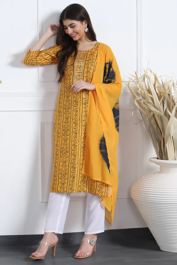 Yellow_Muslin_Ankle_Length_Kurta_Pant_Suit_Set
