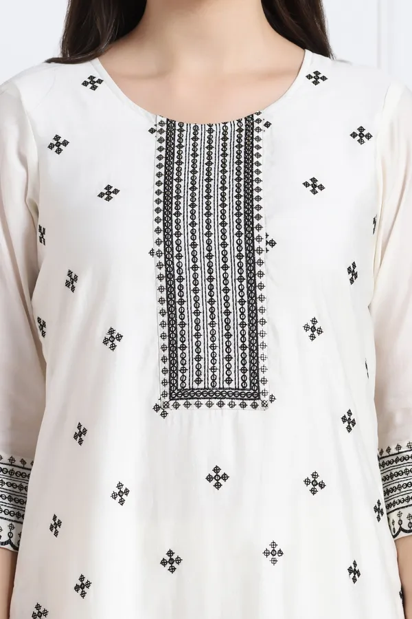 White_Silk_Blend_Ankle_Length_Kurta_Pant_Suit_Set