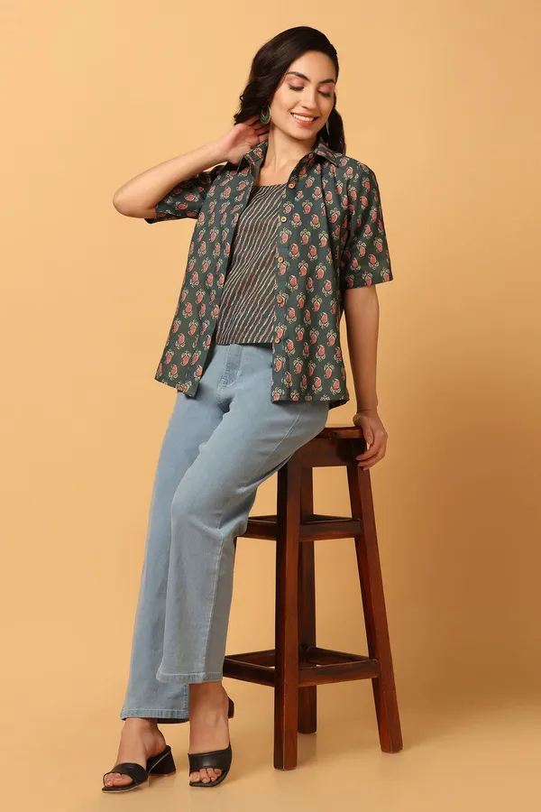 Green_Cotton_Paisley_Print_Shirt_With_Spaghetti_Top_For_Women
