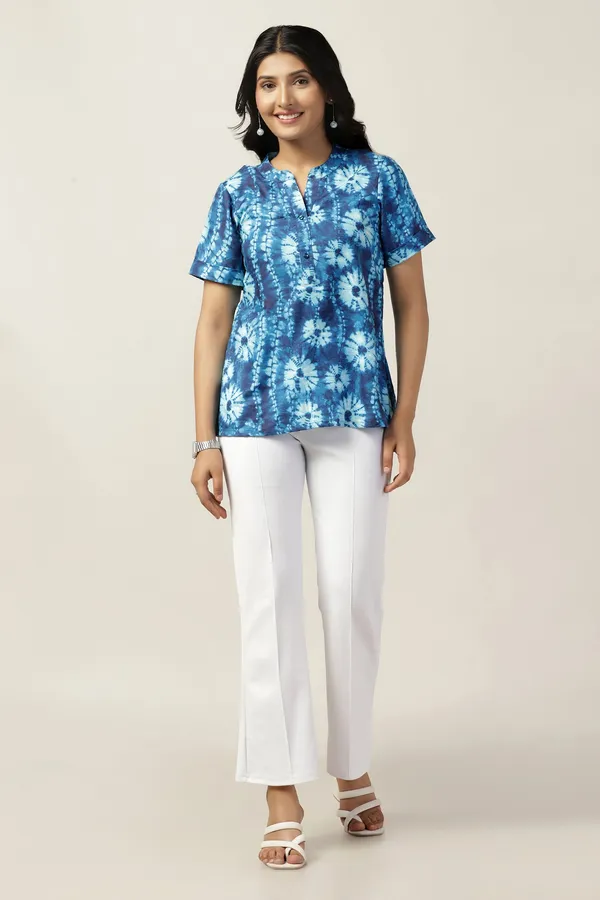 Blue_Cotton_Blend_Tie_&_Dye_Printed_Regular_Style_Hip_Length_Top_For_Women
