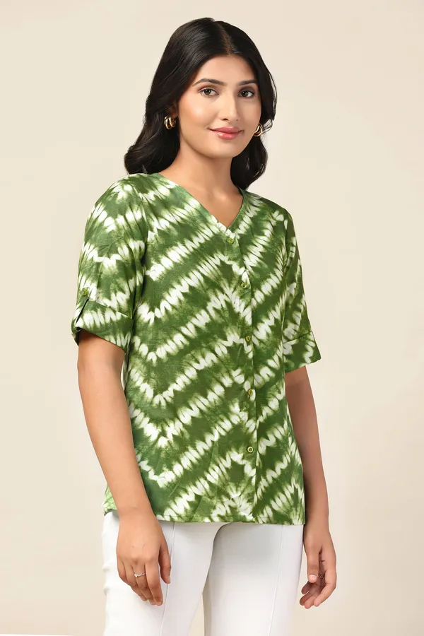 Green_Slub_Tie_&_Dye_Printed_Casual_Hip_Length_Top_For_Women