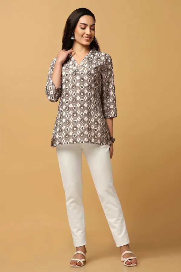 Grey_Cotton_All-Over_Printed_Straight_Tunic_Top_For_Women