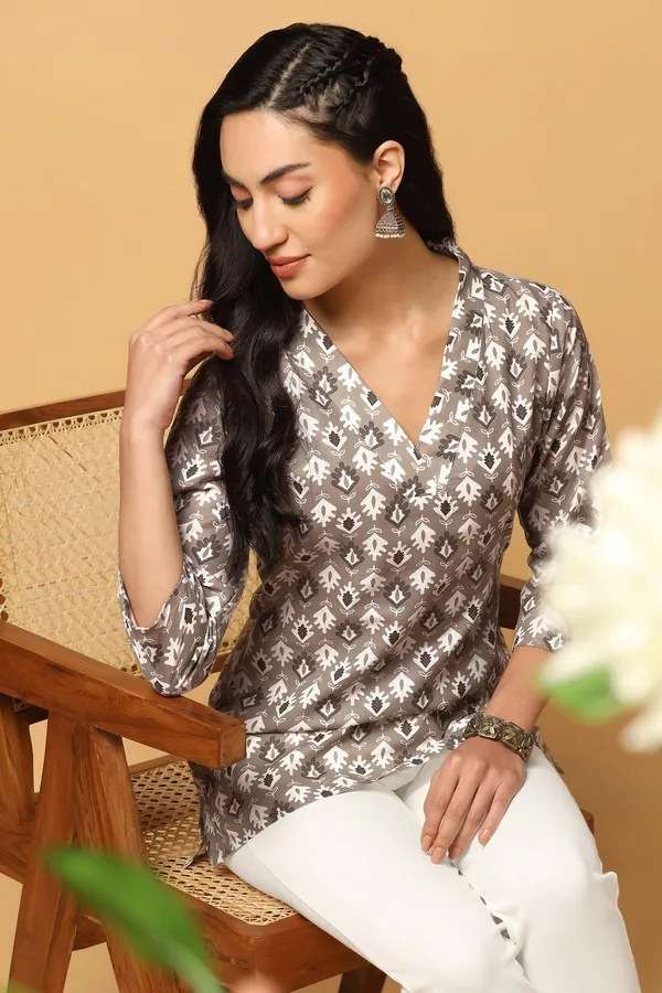 Grey_Cotton_All-Over_Printed_Straight_Tunic_Top_For_Women