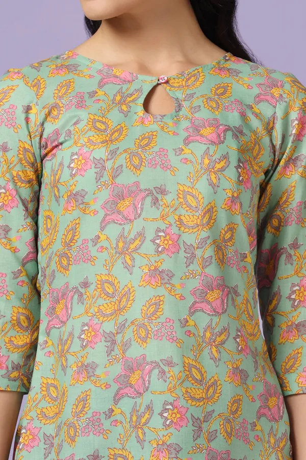 Pista_Cotton_Floral_Print_Tunic_Top_For_Women