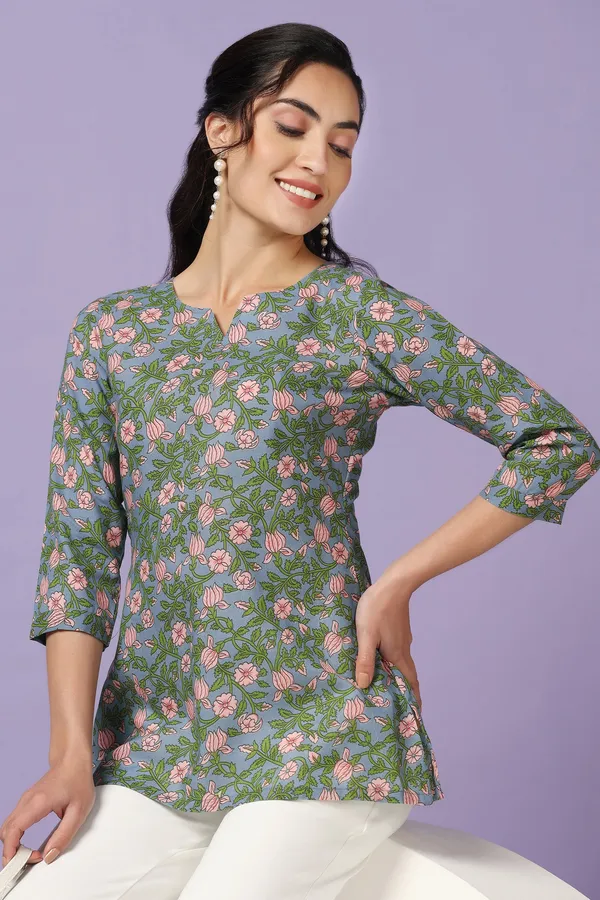 Blue_Floral_Print_Tunic_Top_For_Women