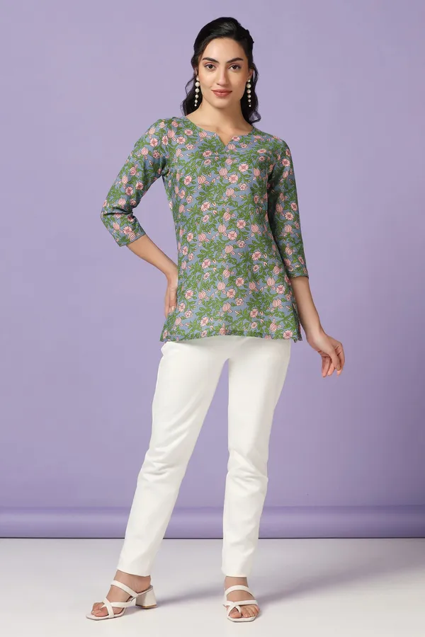 Blue_Floral_Print_Tunic_Top_For_Women