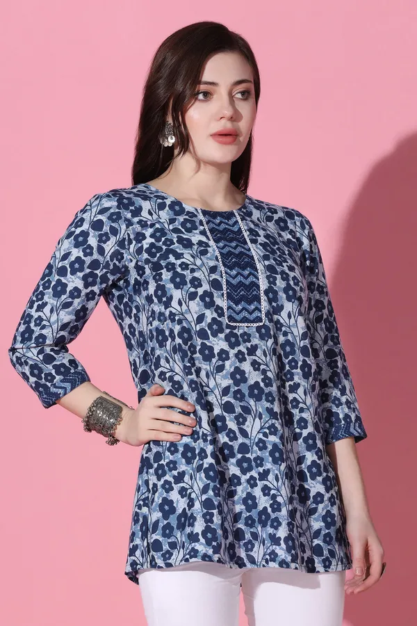 Blue_Cotton_Slub_Floral_Printed_Straight_Tunic_Top_For_Women