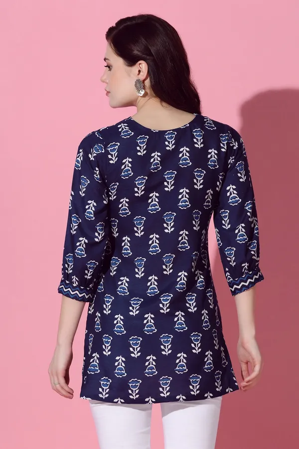 Navy_Blue_Cotton_Slub_Floral_Printed_Straight_Tunic_Top_For_Women
