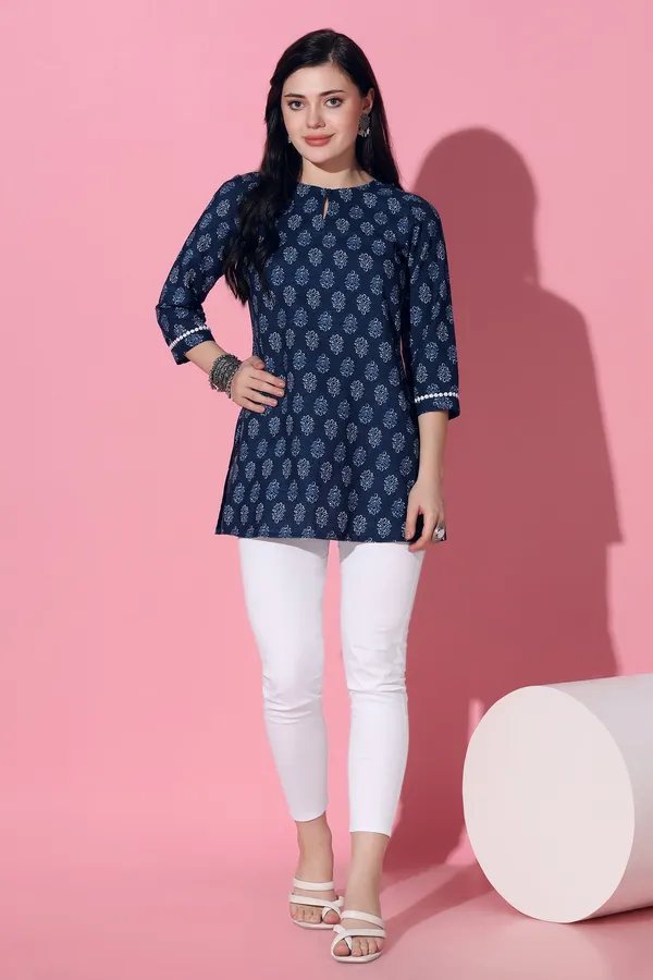Navy_Blue_Cotton_Slub_Floral_Printed_Straight_Tunic_Top_For_Women