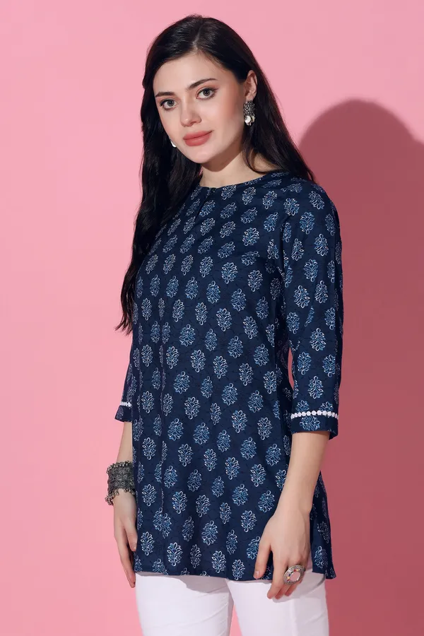 Navy_Blue_Cotton_Slub_Floral_Printed_Straight_Tunic_Top_For_Women