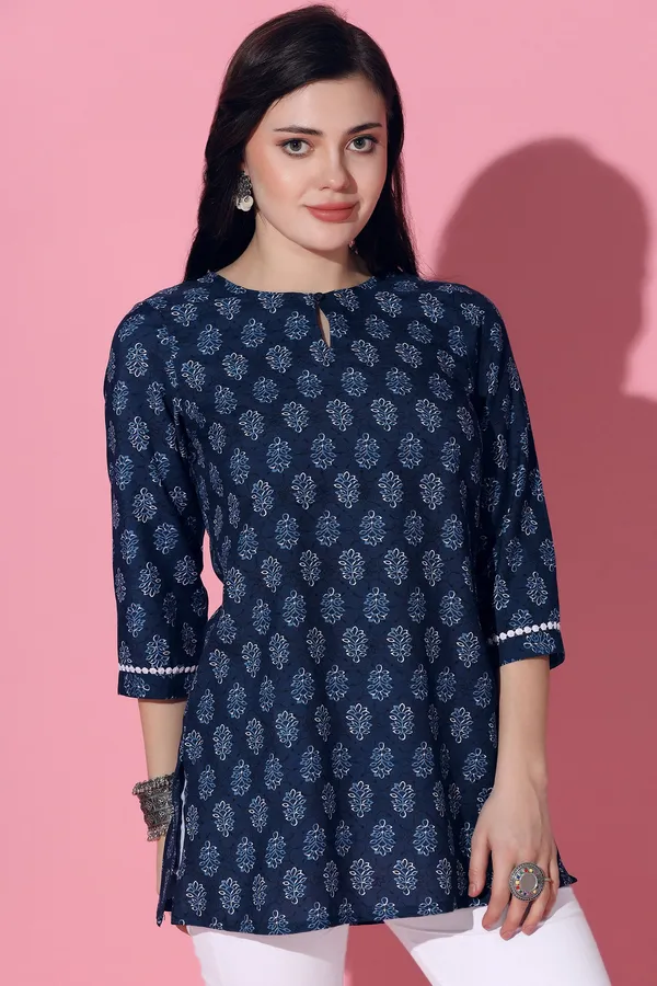 Navy_Blue_Cotton_Slub_Floral_Printed_Straight_Tunic_Top_For_Women