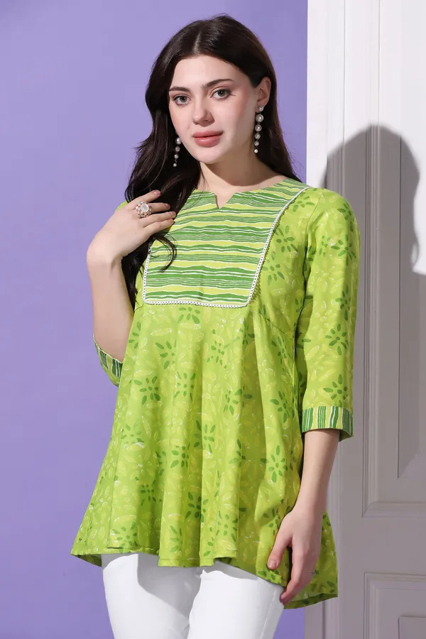 Parrot_Cotton_Slub_Batic_Printed_Tunic_Top_For_Women
