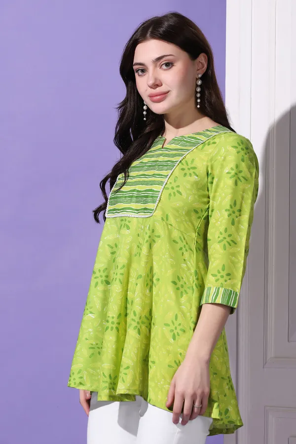 Parrot_Cotton_Slub_Batic_Printed_Tunic_Top_For_Women