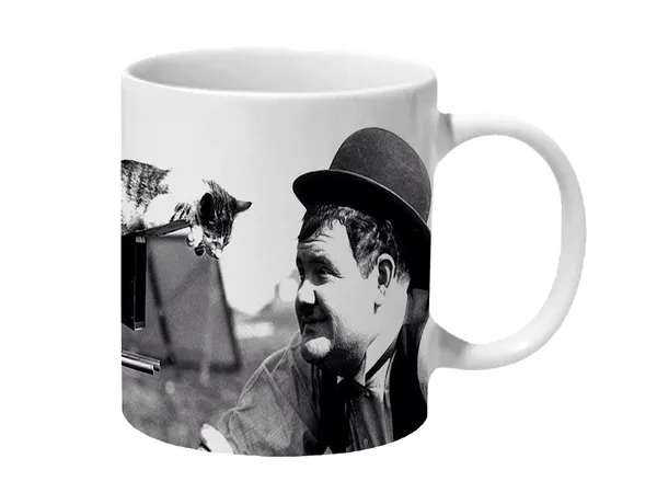 Multicolor_Laurel_&Amp;_Hardy_Behind_The_Camera_Ceramic_Mug