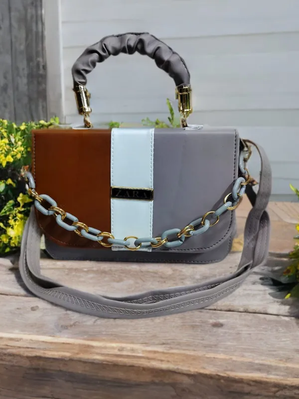 Tricolor_Luxe_Charm_Hand_Bag