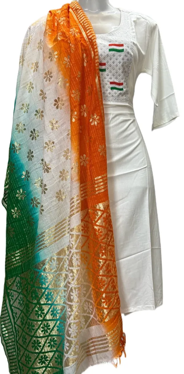 women_cotton_chicken_Kurtis_With_Teranga_shiffon_Dupatta