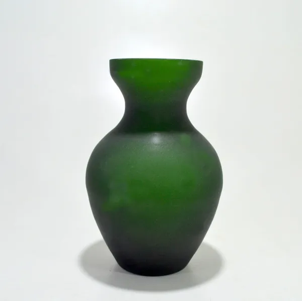 Green_Table_Decorative_Vase_For_Home_&_Office