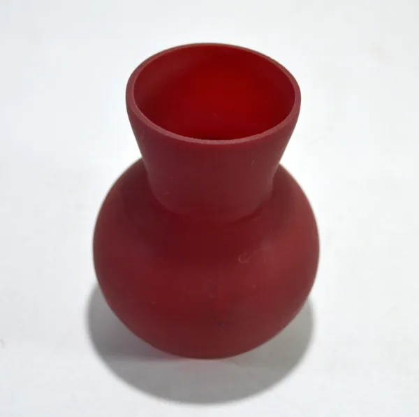 Red_Table_Decorative_Vase_For_Home_&_Office