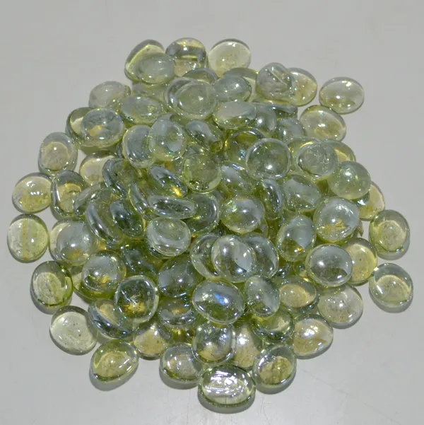 Clear_Glossy_Pebbles_Stone_For_Garden_Decor_Table_Decor