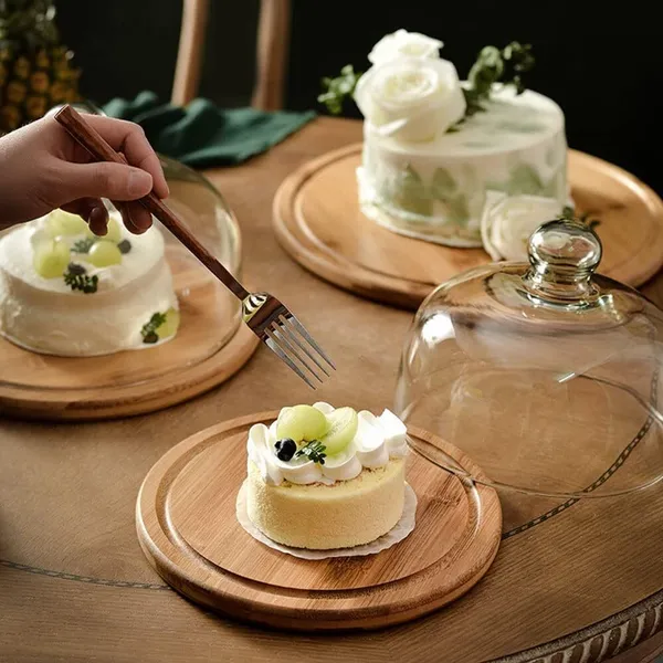 Clear_Elegant_Glass_Cake_Dome_With_Crystal_Clear_Finish