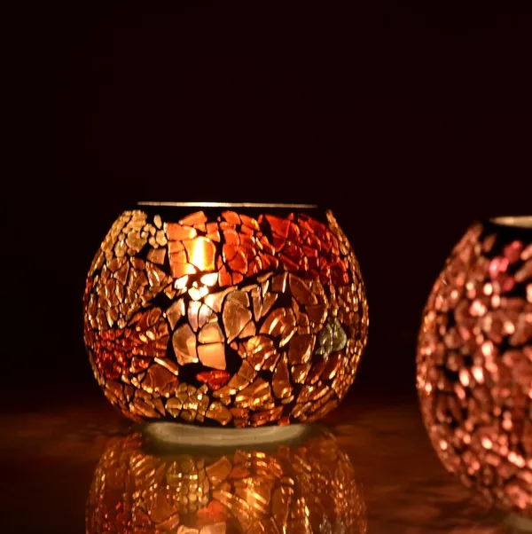 Red_Glass_Candle_Tealight_Holder_For_Decoration