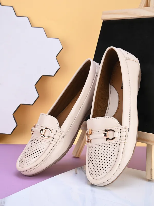Cream_Faux_Leather_Eva_Sole_Loafers_For_Women