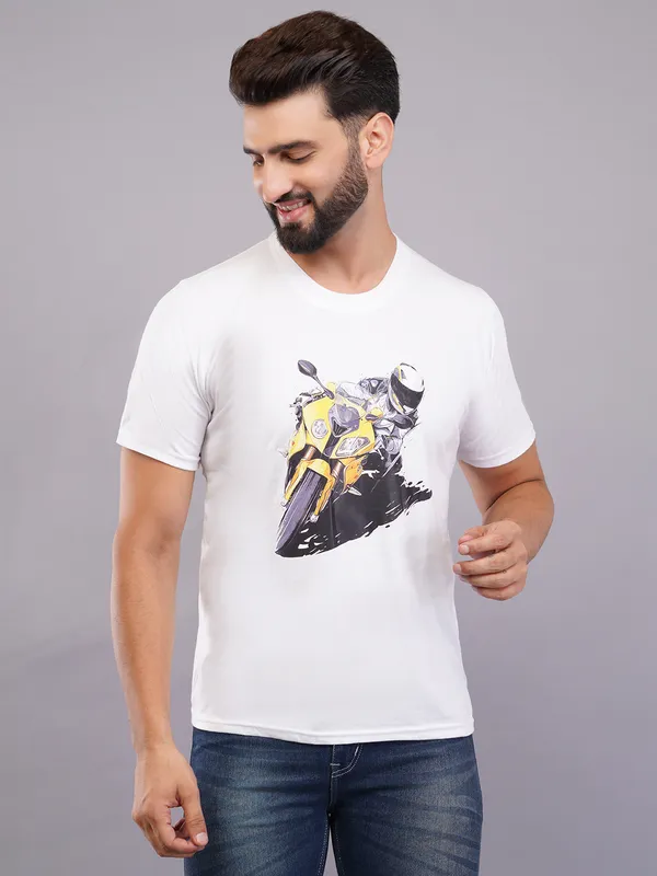 White_Oversized_Printed_T-Shirt_For_Unisex
