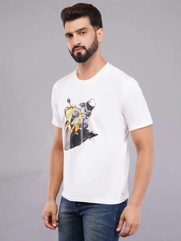 White_Oversized_Printed_T-Shirt_For_Unisex