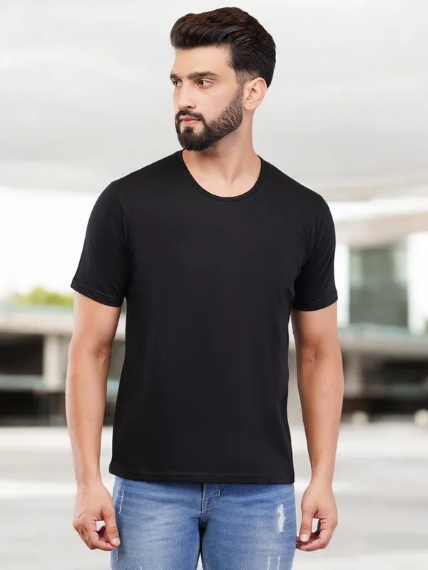 Black_Oversized_Plain_T-Shirt_For_Unisex