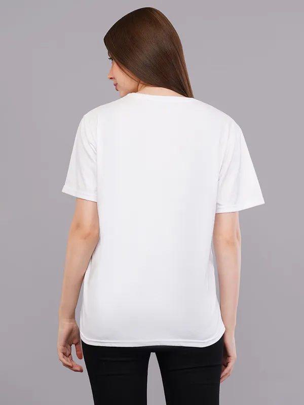 White_Oversized_Printed_T-Shirt_For_Women