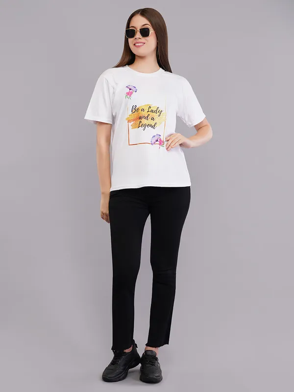 White_Oversized_Printed_T-Shirt_For_Women