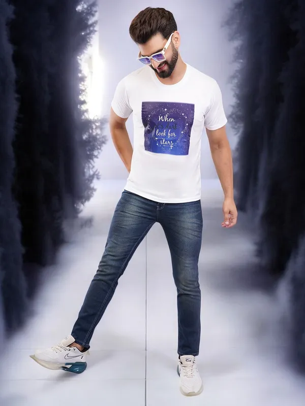 White_Oversized_Printed_T-Shirt_For_Unisex