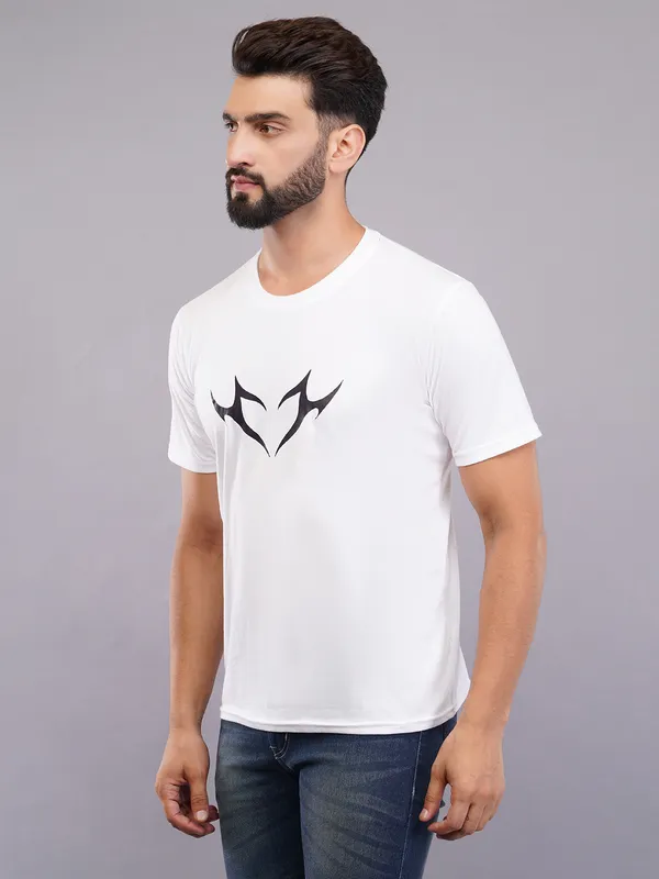 White_Oversized_Printed_T-Shirt_For_Unisex